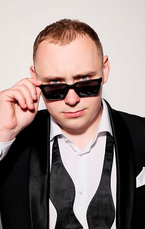 Алексей Заздравнов